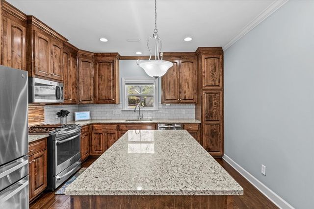 206 Kelso Ln, Dothan, AL 36305