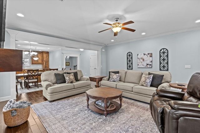 206 Kelso Ln, Dothan, AL 36305