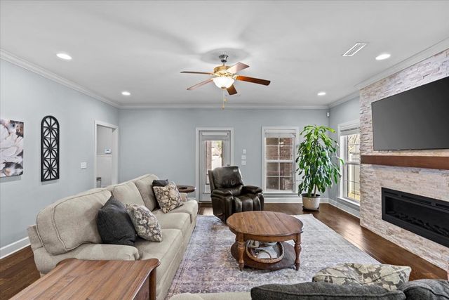 206 Kelso Ln, Dothan, AL 36305