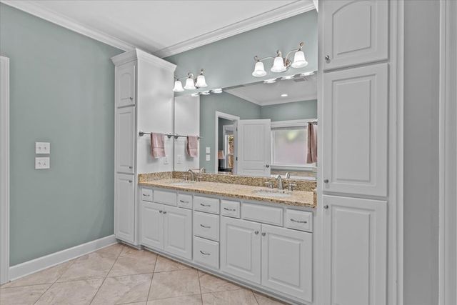 206 Kelso Ln, Dothan, AL 36305