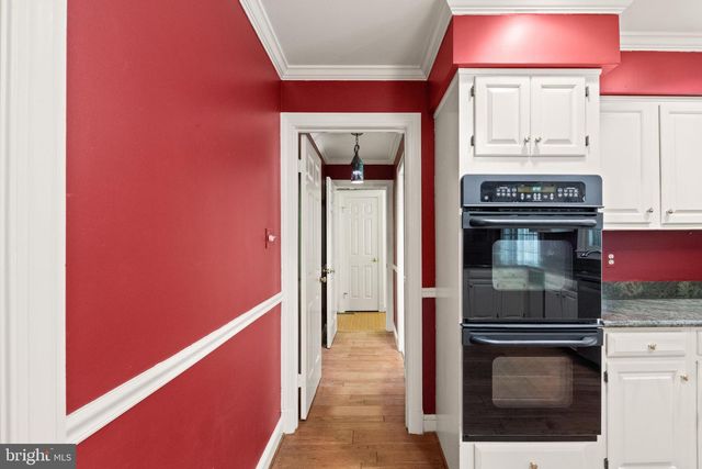 4560 LYNN FOREST DR, Gainesville, VA 20155