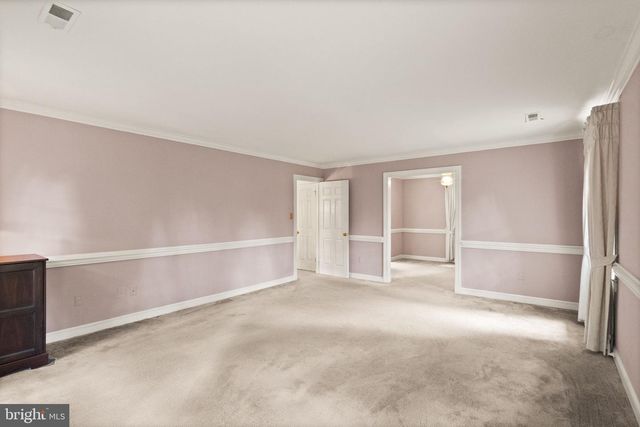 4560 LYNN FOREST DR, Gainesville, VA 20155