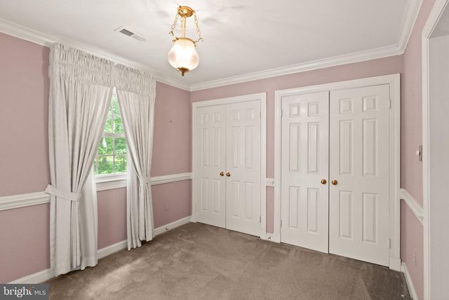 4560 LYNN FOREST DR, Gainesville, VA 20155