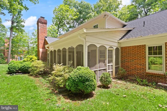 4560 LYNN FOREST DR, Gainesville, VA 20155