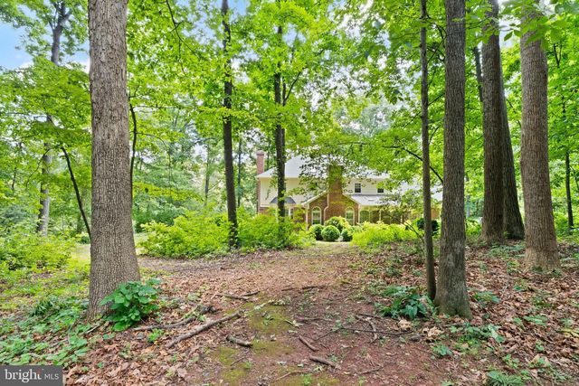 4560 LYNN FOREST DR, Gainesville, VA 20155