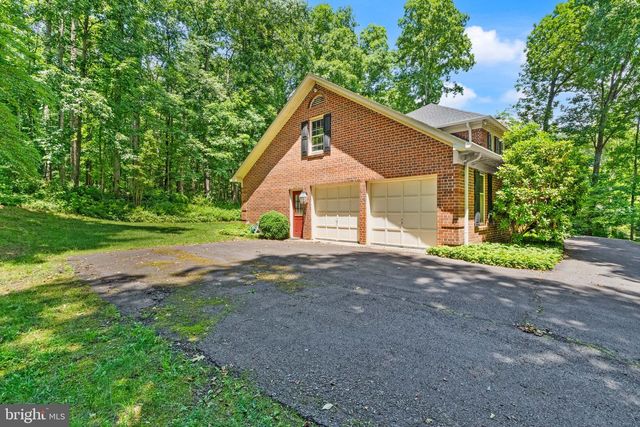 4560 LYNN FOREST DR, Gainesville, VA 20155