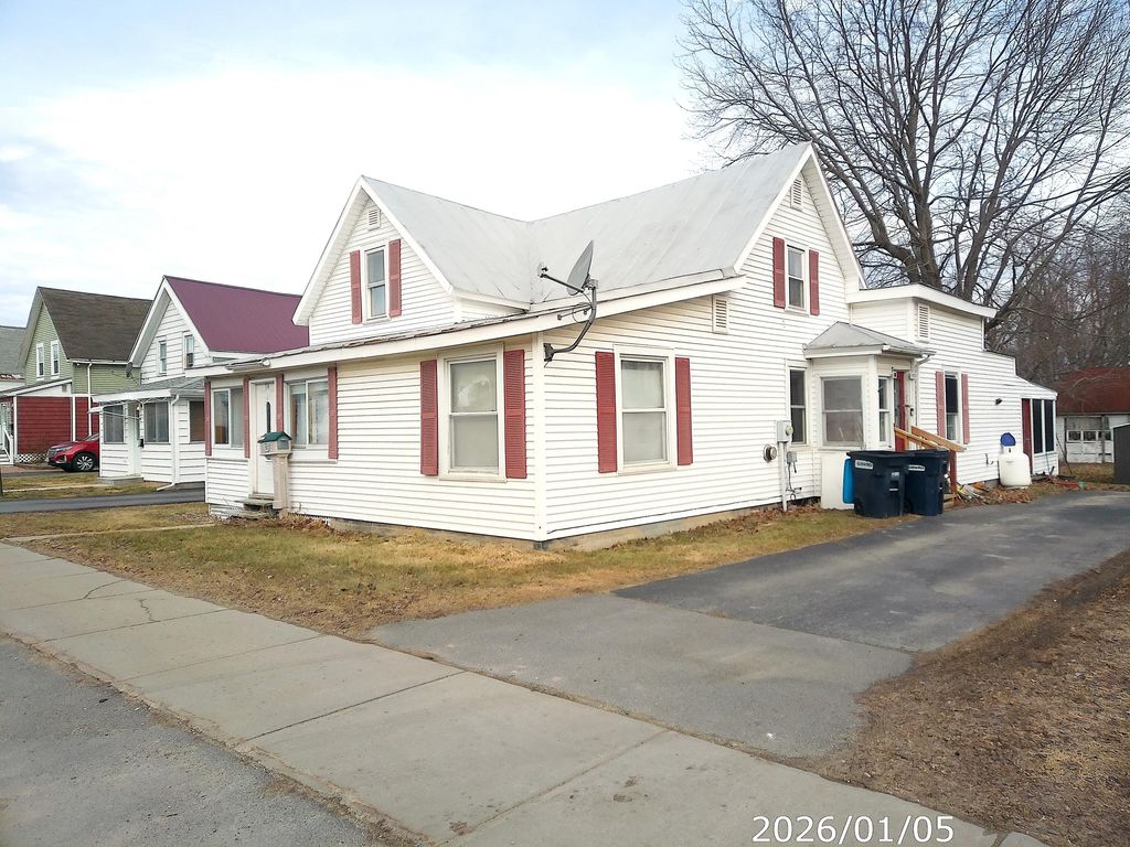 74 Pratt Street, Rouses Point, NY 12979