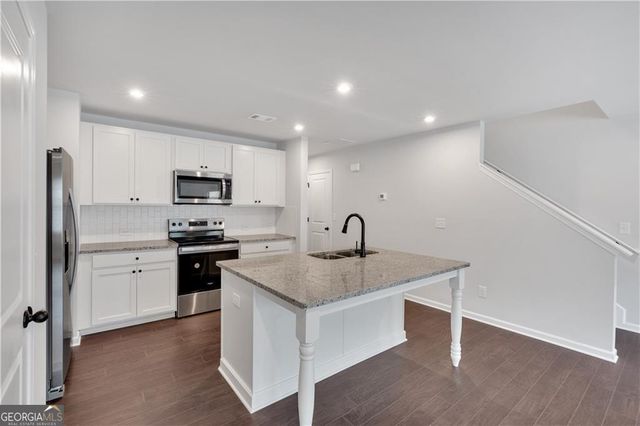 313 Rolling Green Road, Adairsville, GA 30103