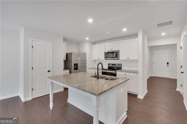 313 Rolling Green Road, Adairsville, GA 30103