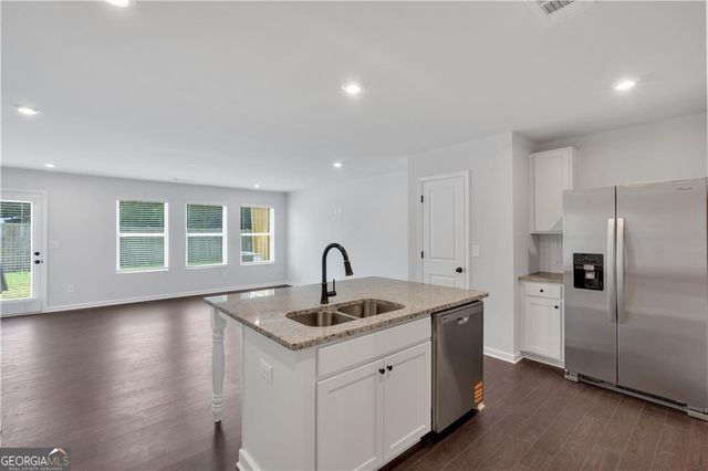 313 Rolling Green Road, Adairsville, GA 30103