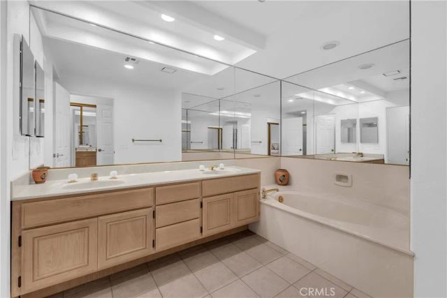 48558 Via Amistad, La Quinta, CA 92253