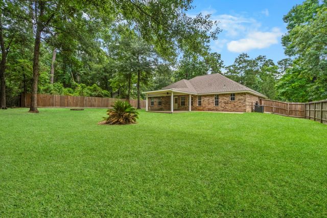 10367 Royal Magnolia Drive, Conroe, TX 77303