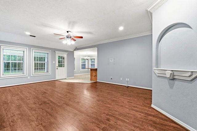 10367 Royal Magnolia Drive, Conroe, TX 77303