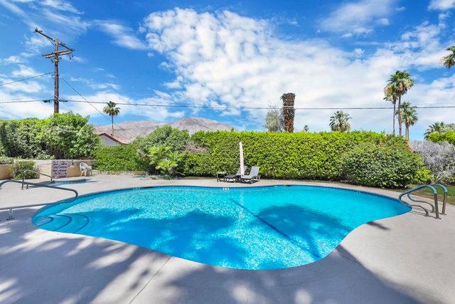 45711 W Verba Santa Drive, Palm Desert, CA 92260