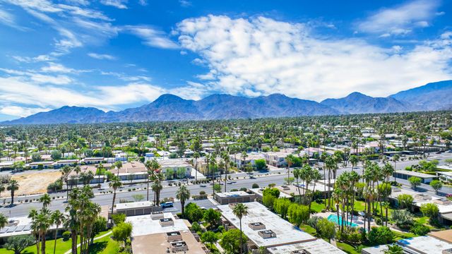 45711 W Verba Santa Drive, Palm Desert, CA 92260