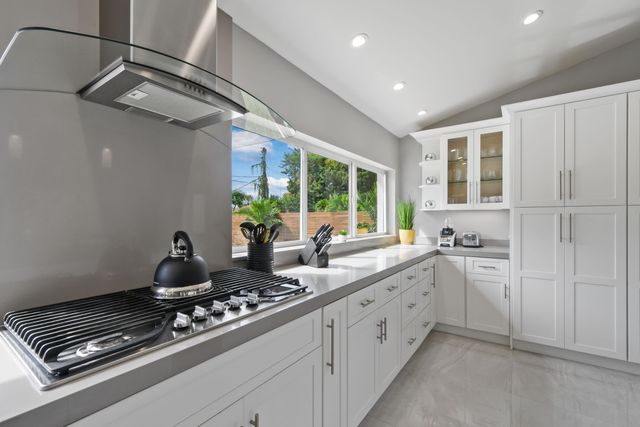 7101 W Lake Drive, Lake Clarke Shores, FL 33406