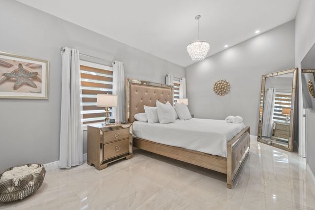 7101 W Lake Drive, Lake Clarke Shores, FL 33406