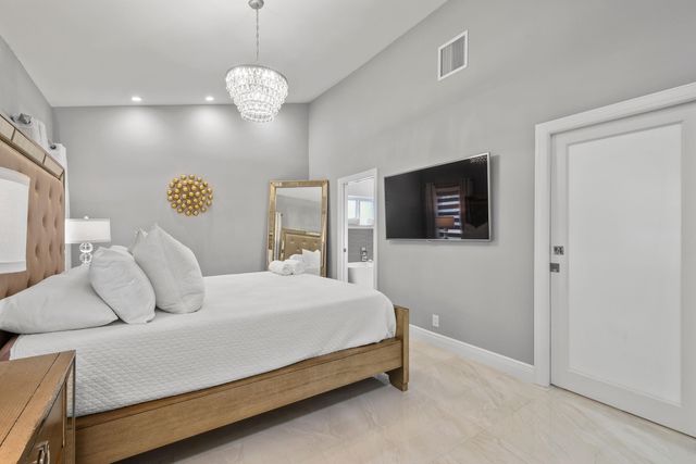 7101 W Lake Drive, Lake Clarke Shores, FL 33406