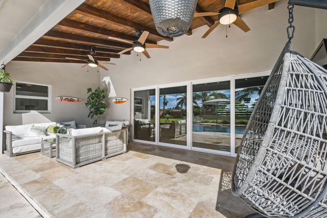 7101 W Lake Drive, Lake Clarke Shores, FL 33406