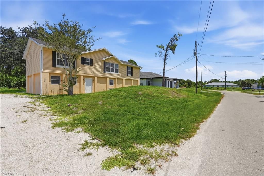 2216 Leda AVE S, LEHIGH ACRES, FL 33973 — photo 2