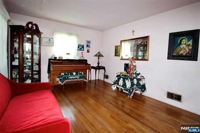 37-17 Jasper Road, Fair Lawn, NJ 07410