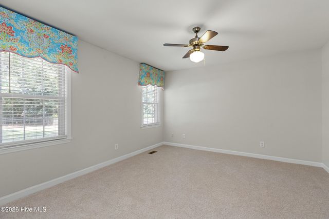 377 R L Honeycutt Drive, Wilmington, NC 28412
