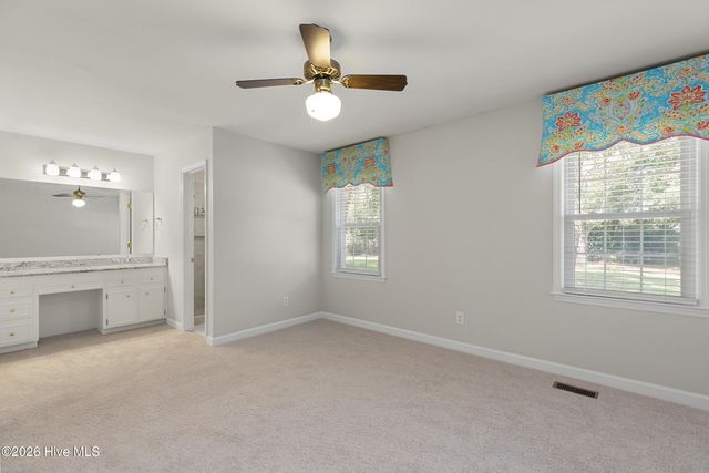 377 R L Honeycutt Drive, Wilmington, NC 28412