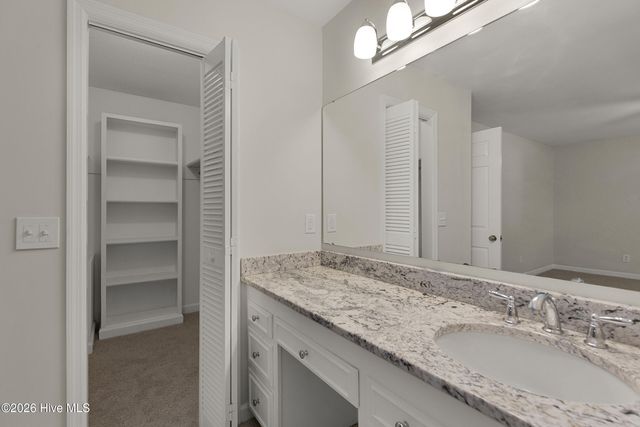 377 R L Honeycutt Drive, Wilmington, NC 28412
