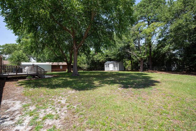 377 R L Honeycutt Drive, Wilmington, NC 28412