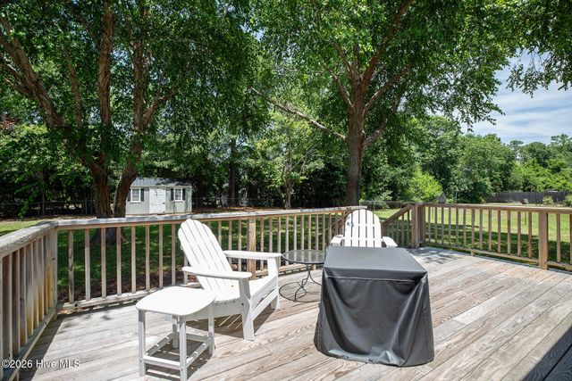 377 R L Honeycutt Drive, Wilmington, NC 28412