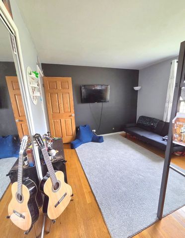 5237 Pleasant Lane, Crestwood, IL 60418