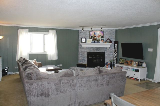 5237 Pleasant Lane, Crestwood, IL 60418