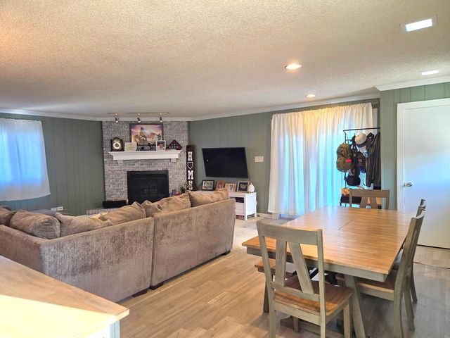 5237 Pleasant Lane, Crestwood, IL 60418