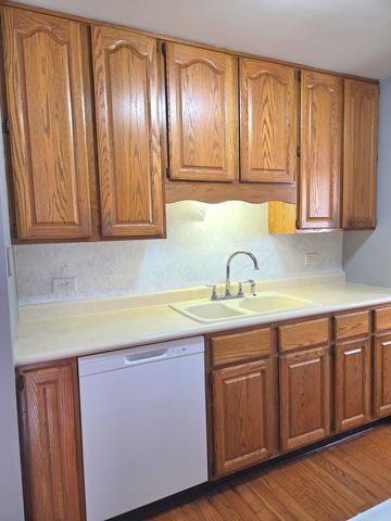 5237 Pleasant Lane, Crestwood, IL 60418