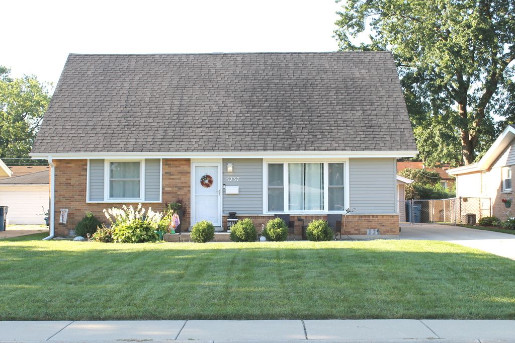 5237 Pleasant Lane, Crestwood, IL 60418