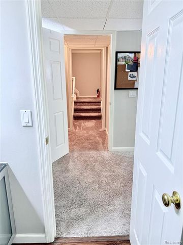 7288 Simsbury Dr. Drive 24, West Bloomfield, MI 48322