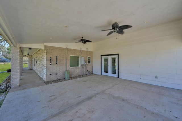 10420 Hufsmith Road, Tomball, TX 77375