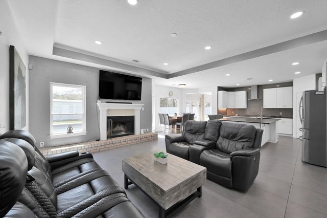 10420 Hufsmith Road, Tomball, TX 77375