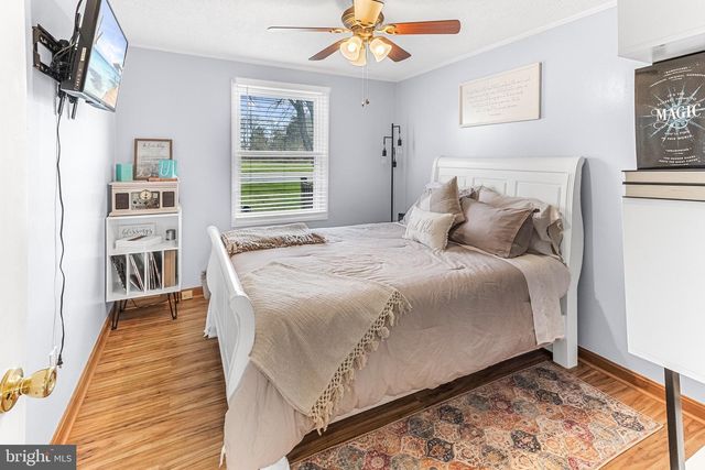 1570 NADENBOUSCH LN, Inwood, WV 25428