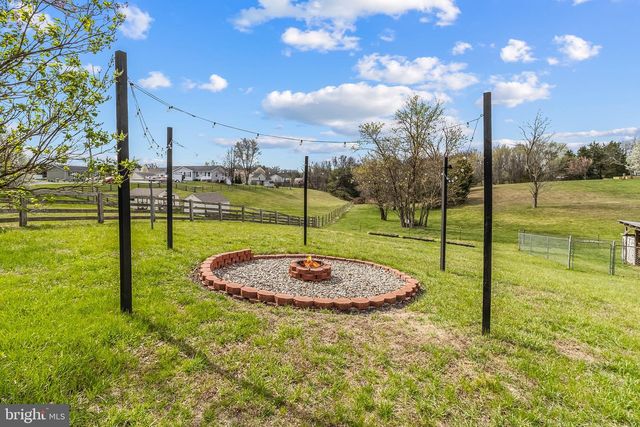 1570 NADENBOUSCH LN, Inwood, WV 25428