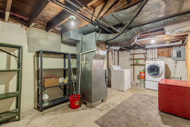 112 Lexington Court, Fort Wayne, IN 46806