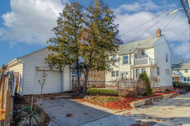 112 Lexington Court, Fort Wayne, IN 46806