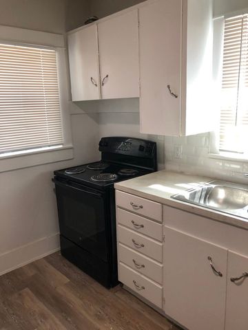 502 Cottonwood Street, Coleman, TX 76834