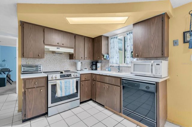 9106 LUNAR LANE, Port Richey, FL 34668