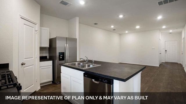 231B Harrison XING, Uhland, TX 78640