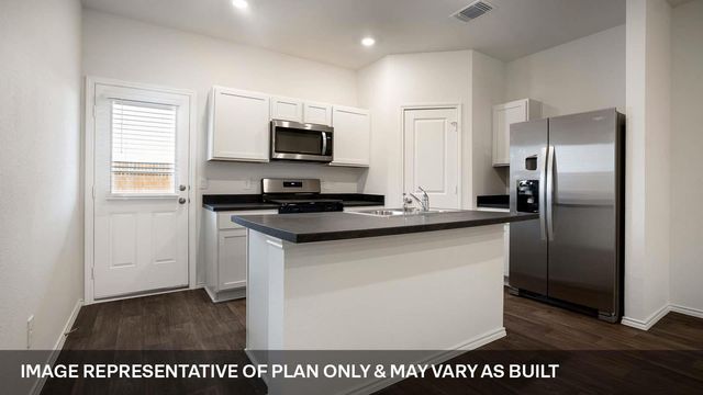 231B Harrison XING, Uhland, TX 78640