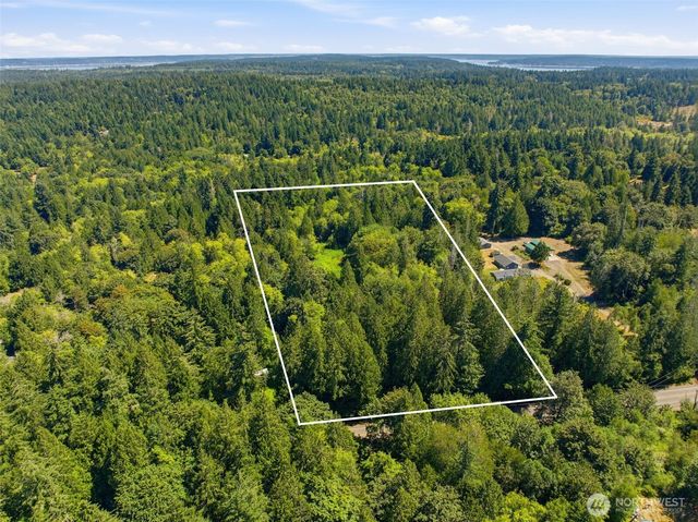 3009 Whiteman Road SW, Lakebay, WA 98349