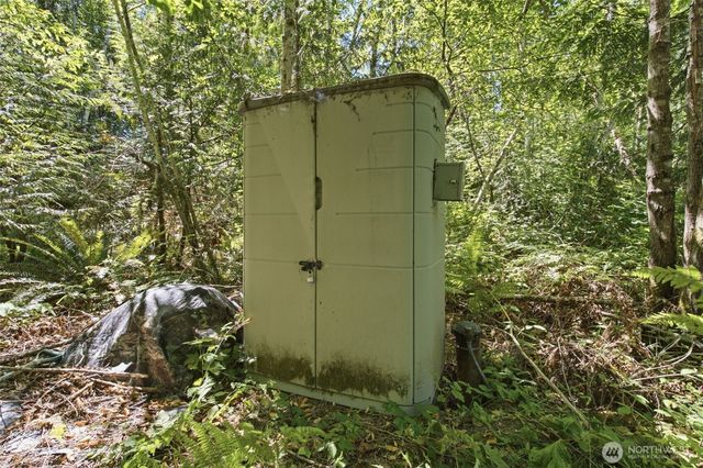 3009 Whiteman Road SW, Lakebay, WA 98349