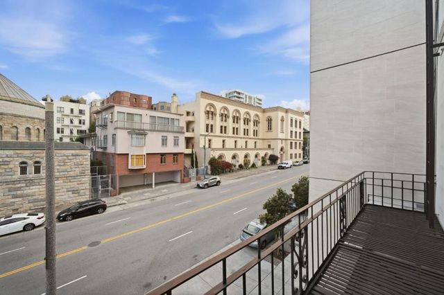 1620 Broadway 5, San Francisco, CA 94109