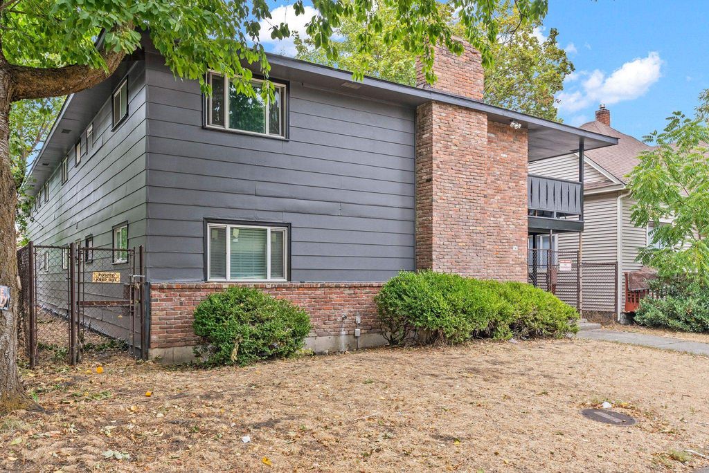 943 E Augusta Ave, Spokane, WA 99207 photo 3